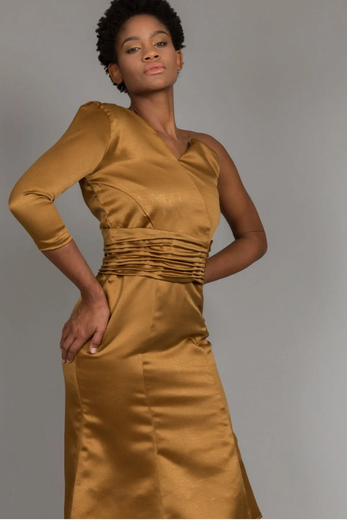 Asymmetric dress