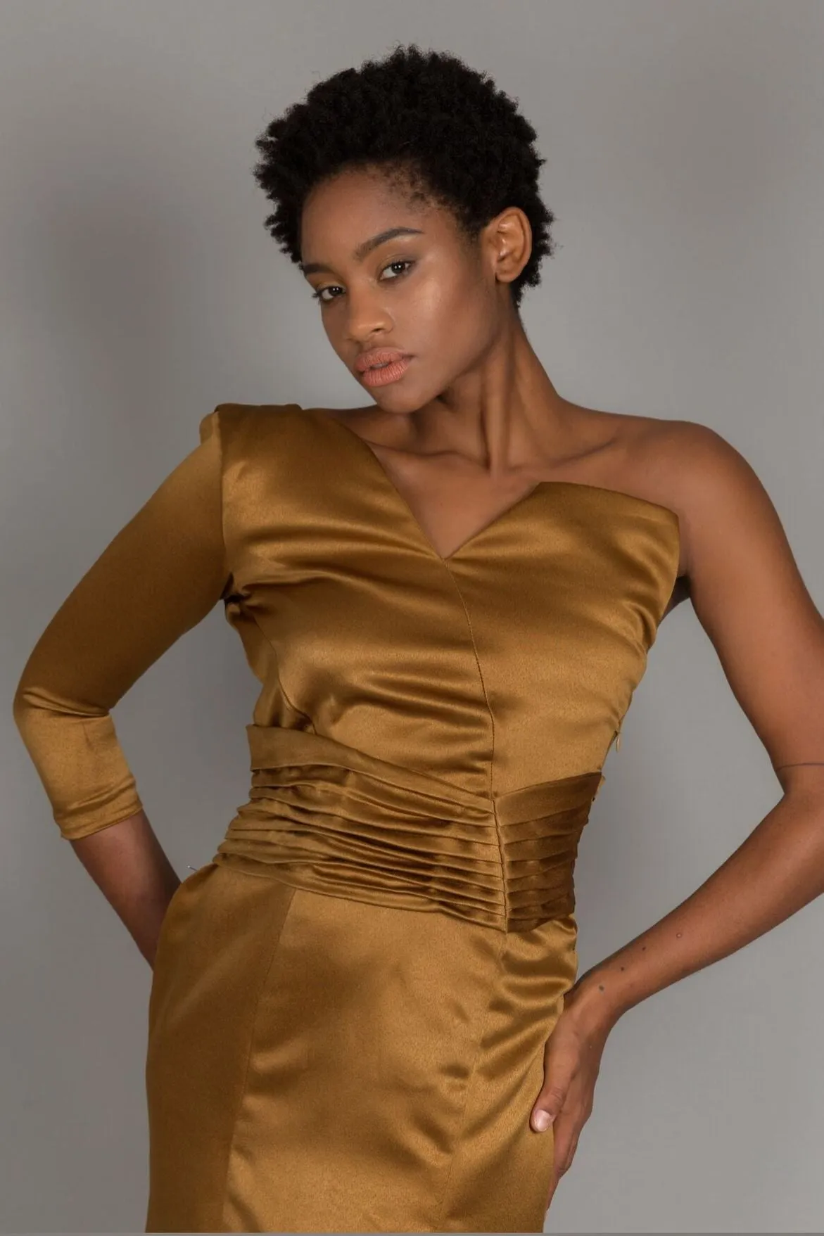 Asymmetric dress