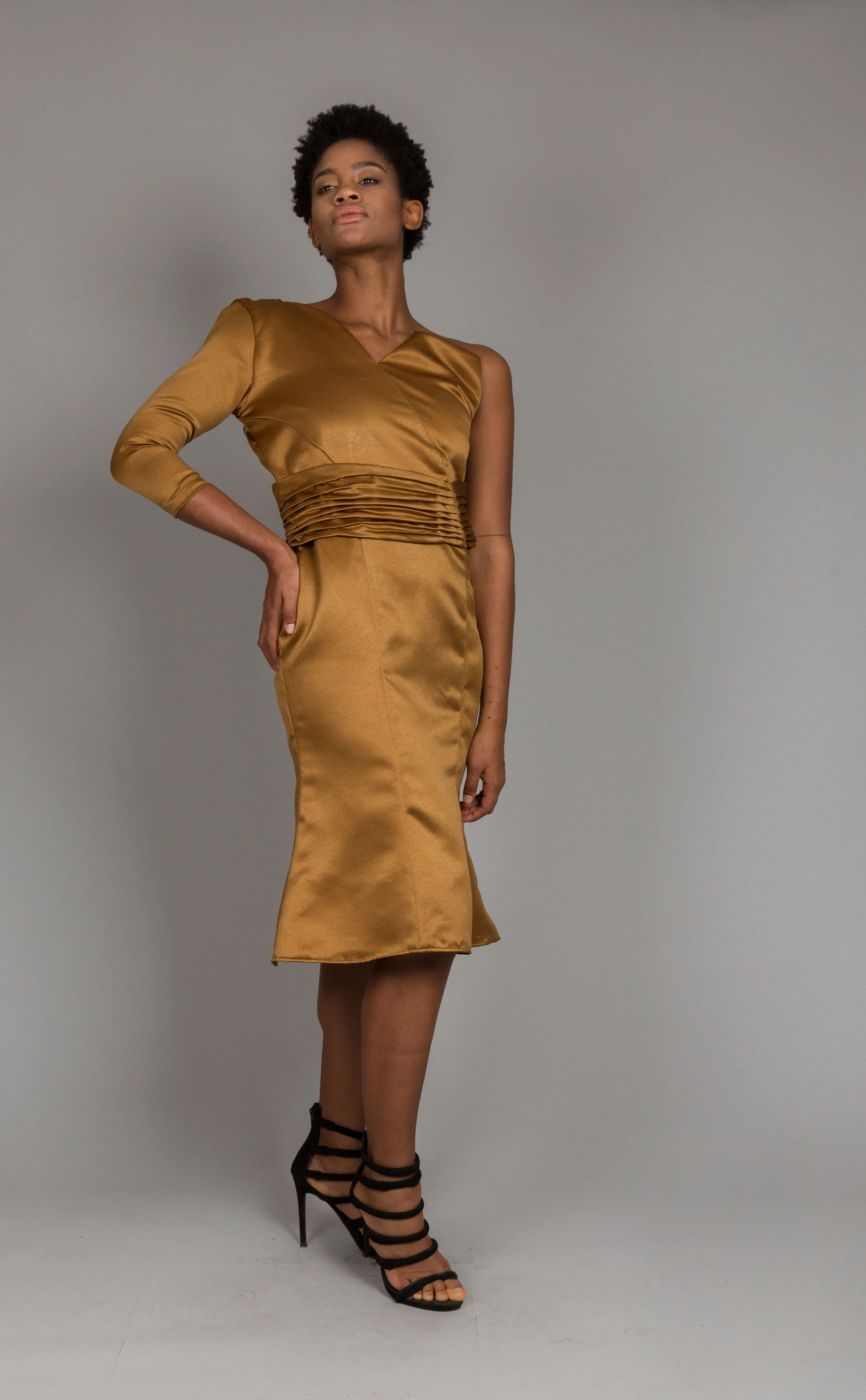 Asymmetric dress