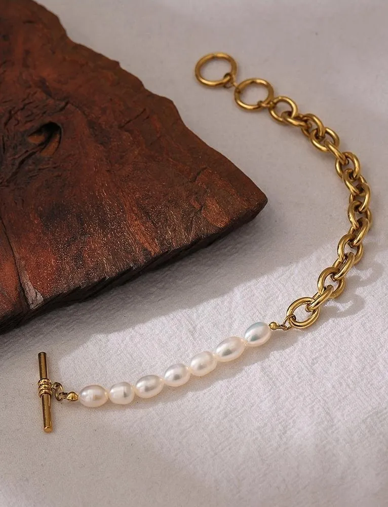 Asymmetric Natural Pearl Toggle-Clasp Bracelet