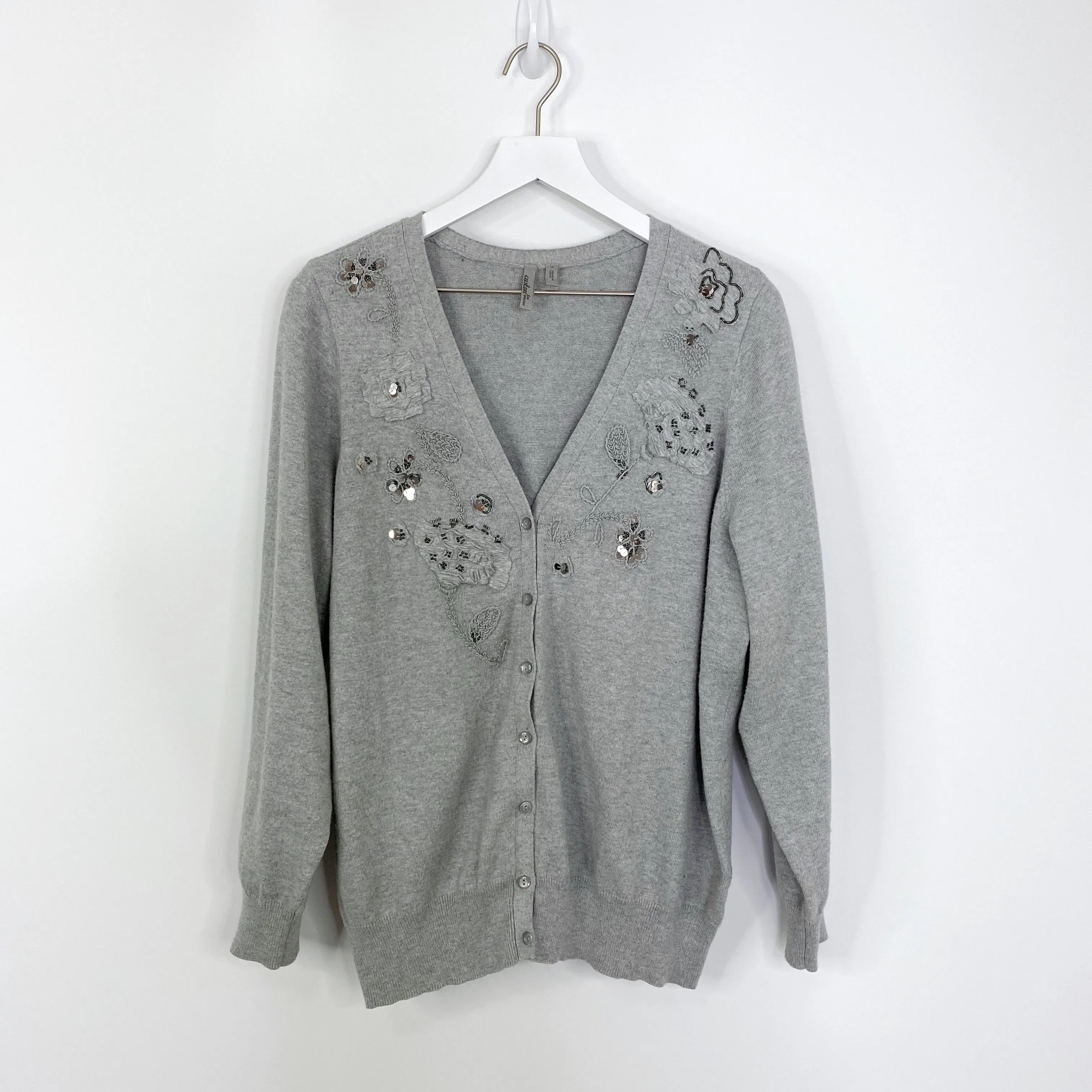 Caslon Gray Floral Appliqué Cotton Cashmere V-Neck Cardigan