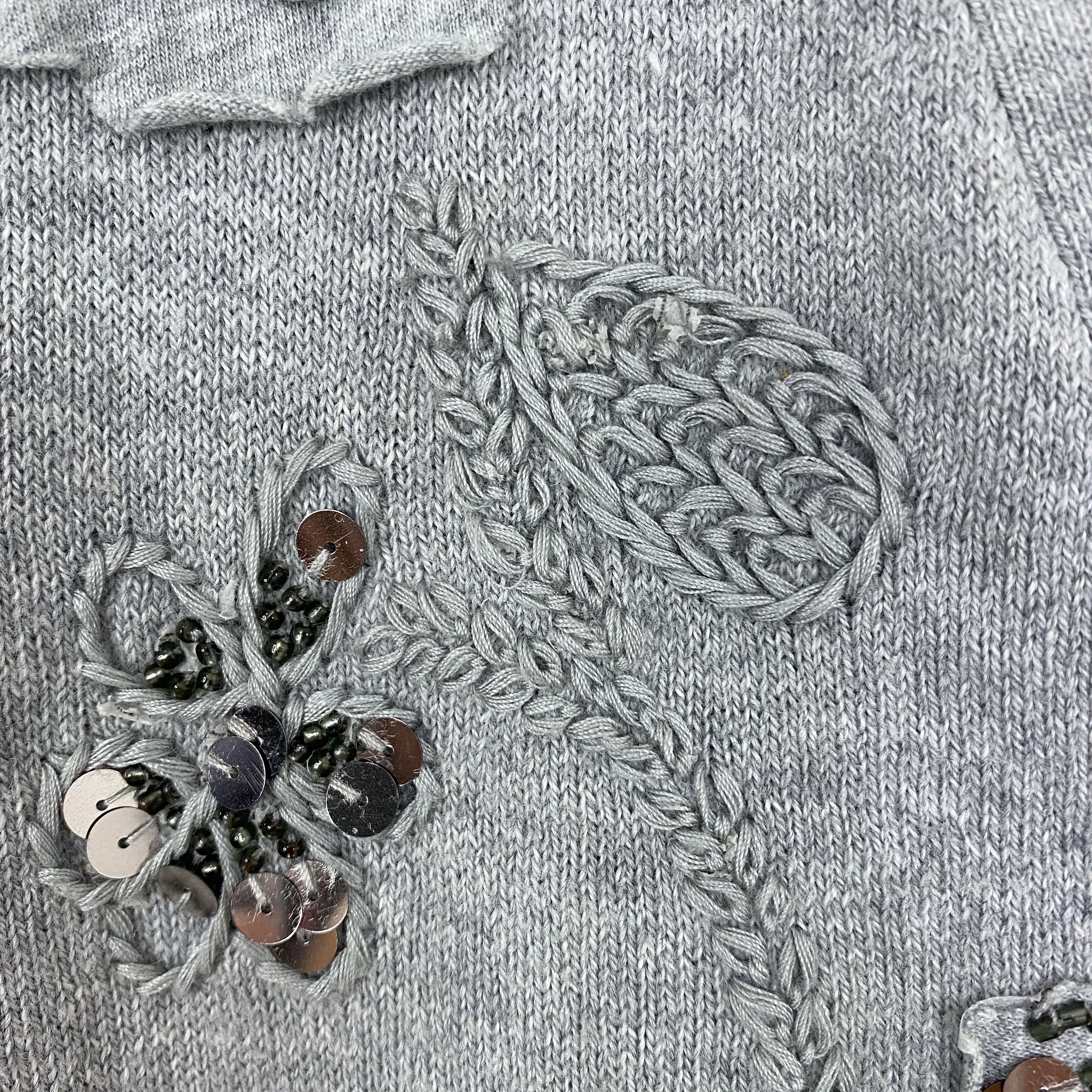 Caslon Gray Floral Appliqué Cotton Cashmere V-Neck Cardigan