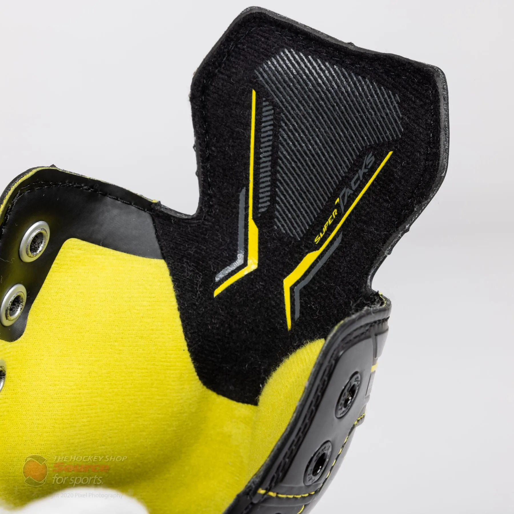 CCM Super Tacks 9370R Youth Roller Hockey Skates