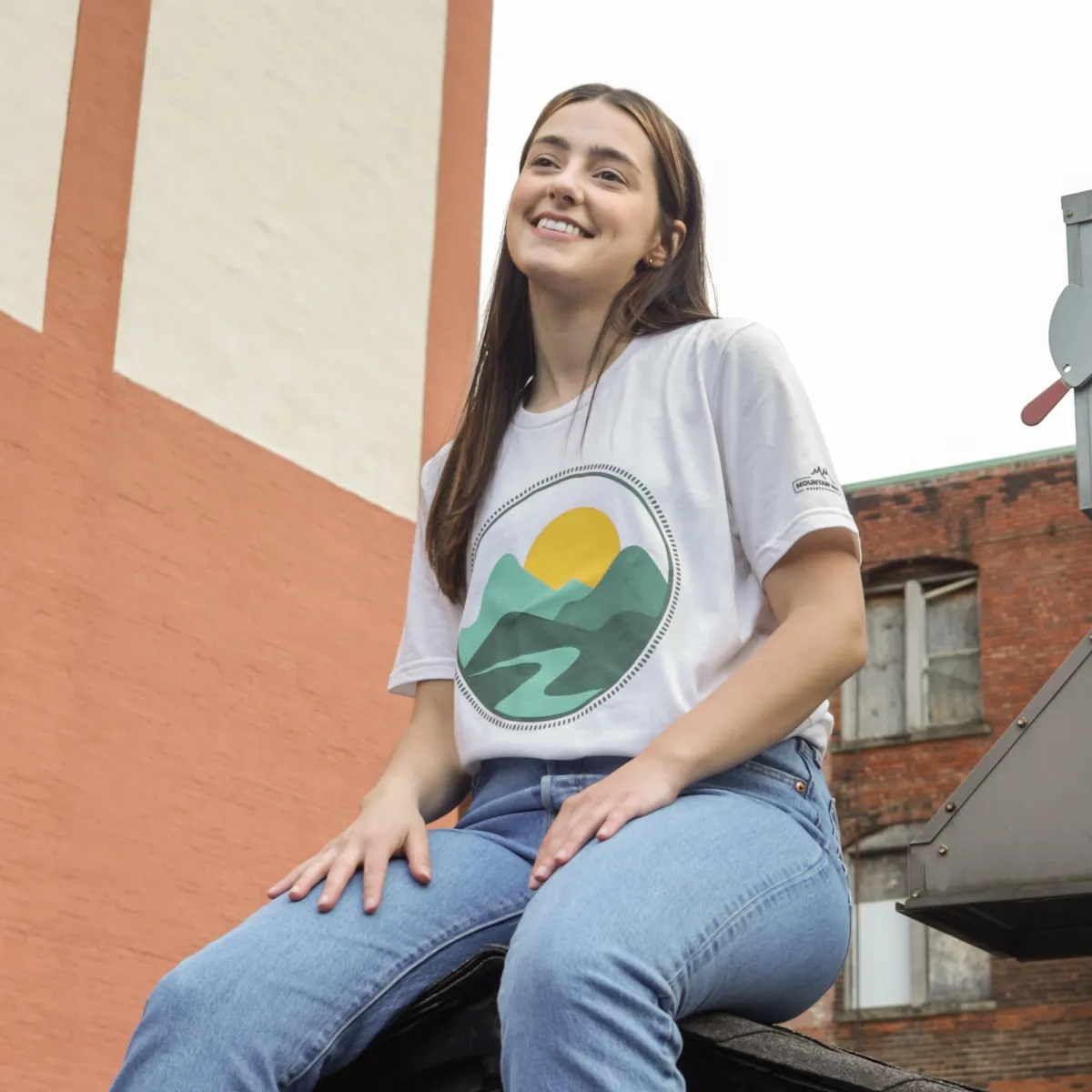 Circle Mountain & Sunrise T-shirt