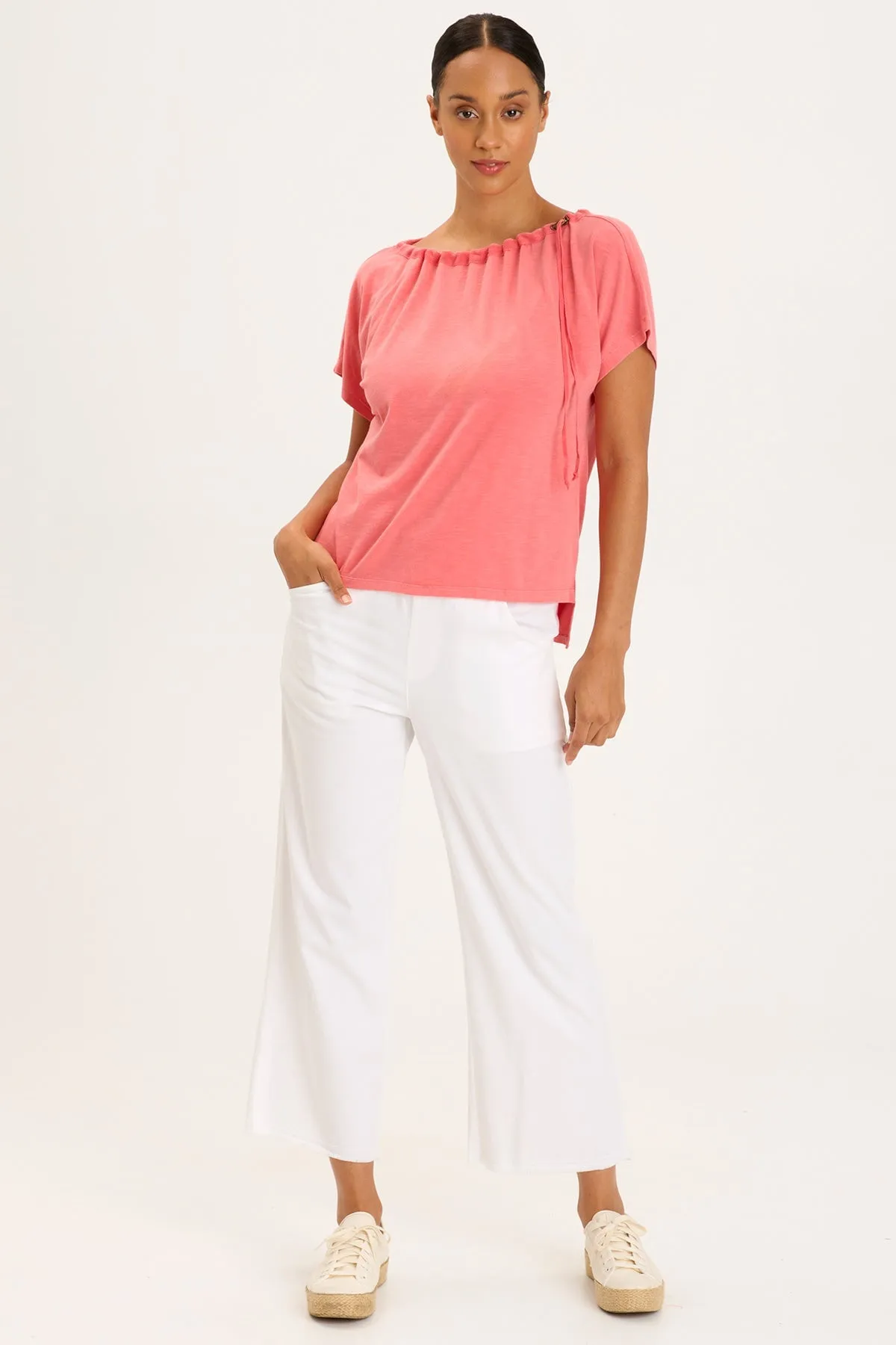 Exelda Tee