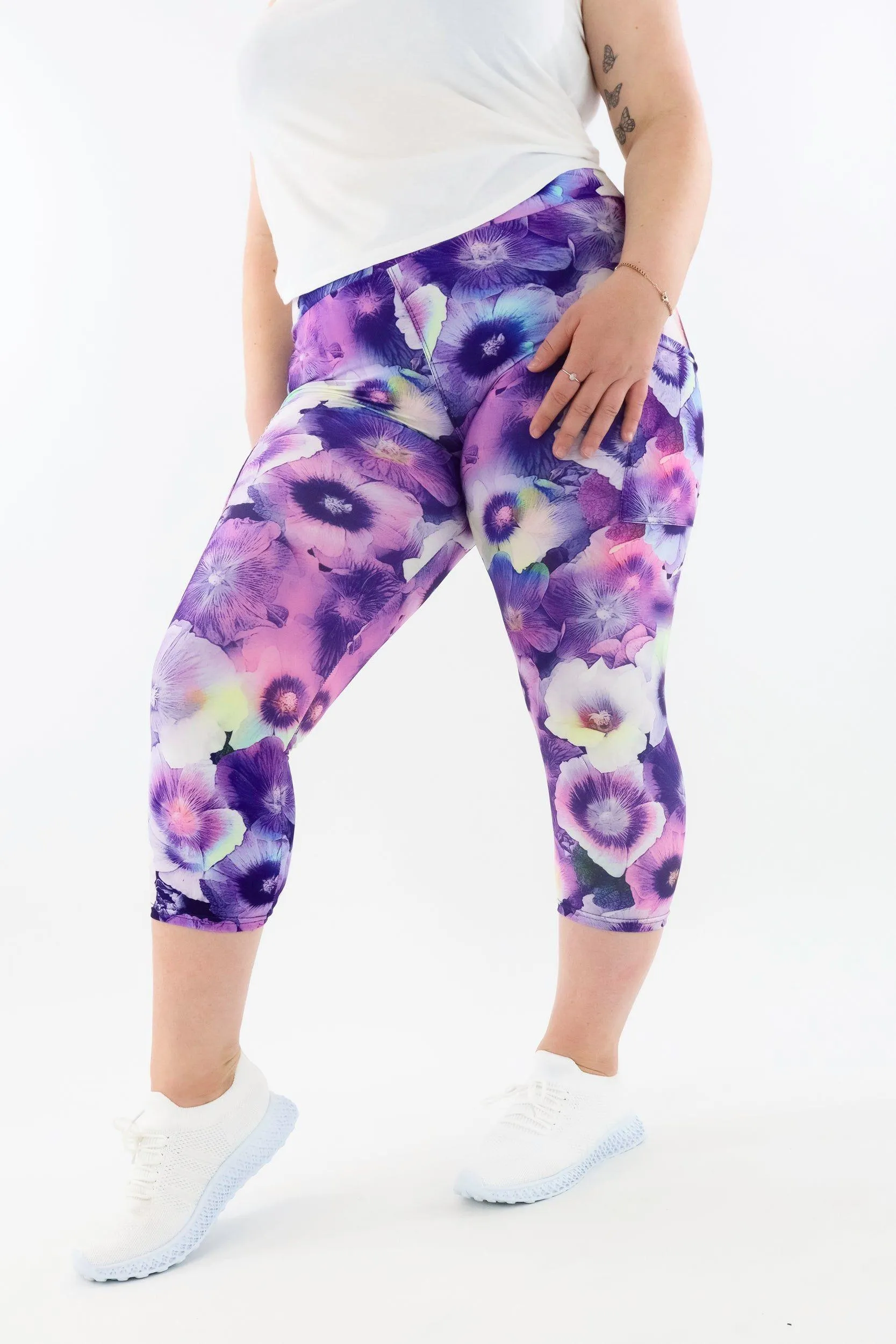 Floricultural - Casual - Capri Leggings - Pockets