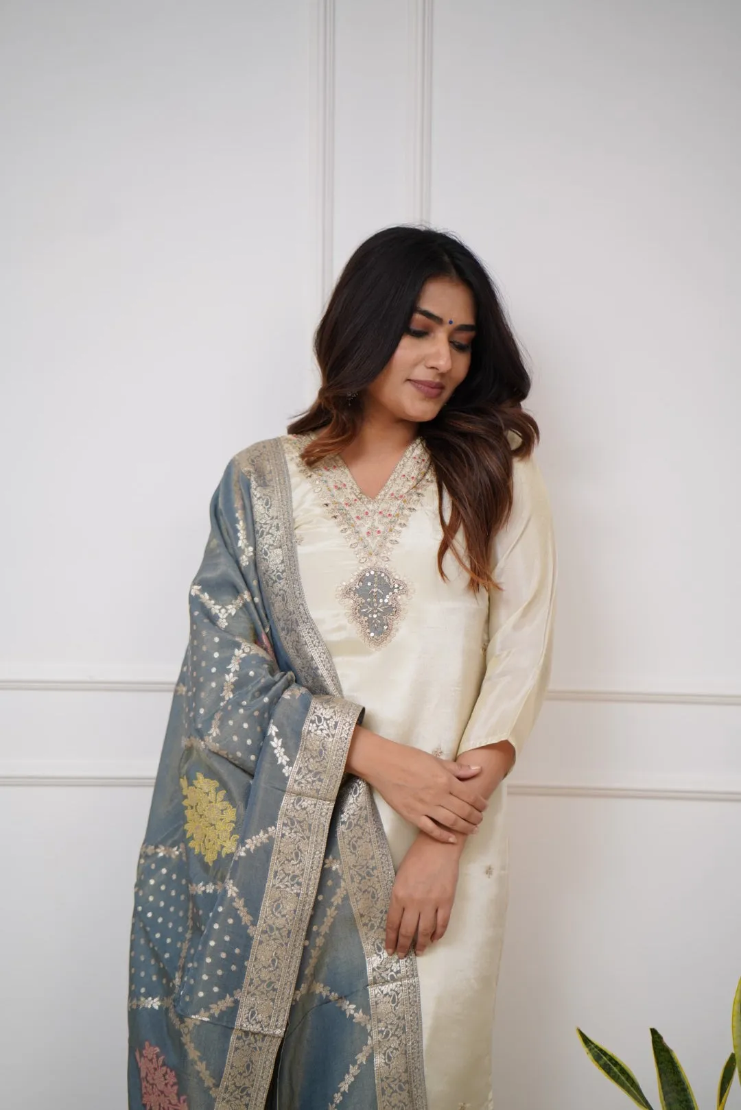 FRILLFIT: Women Embroidered Chanderi  SILK  kurta set