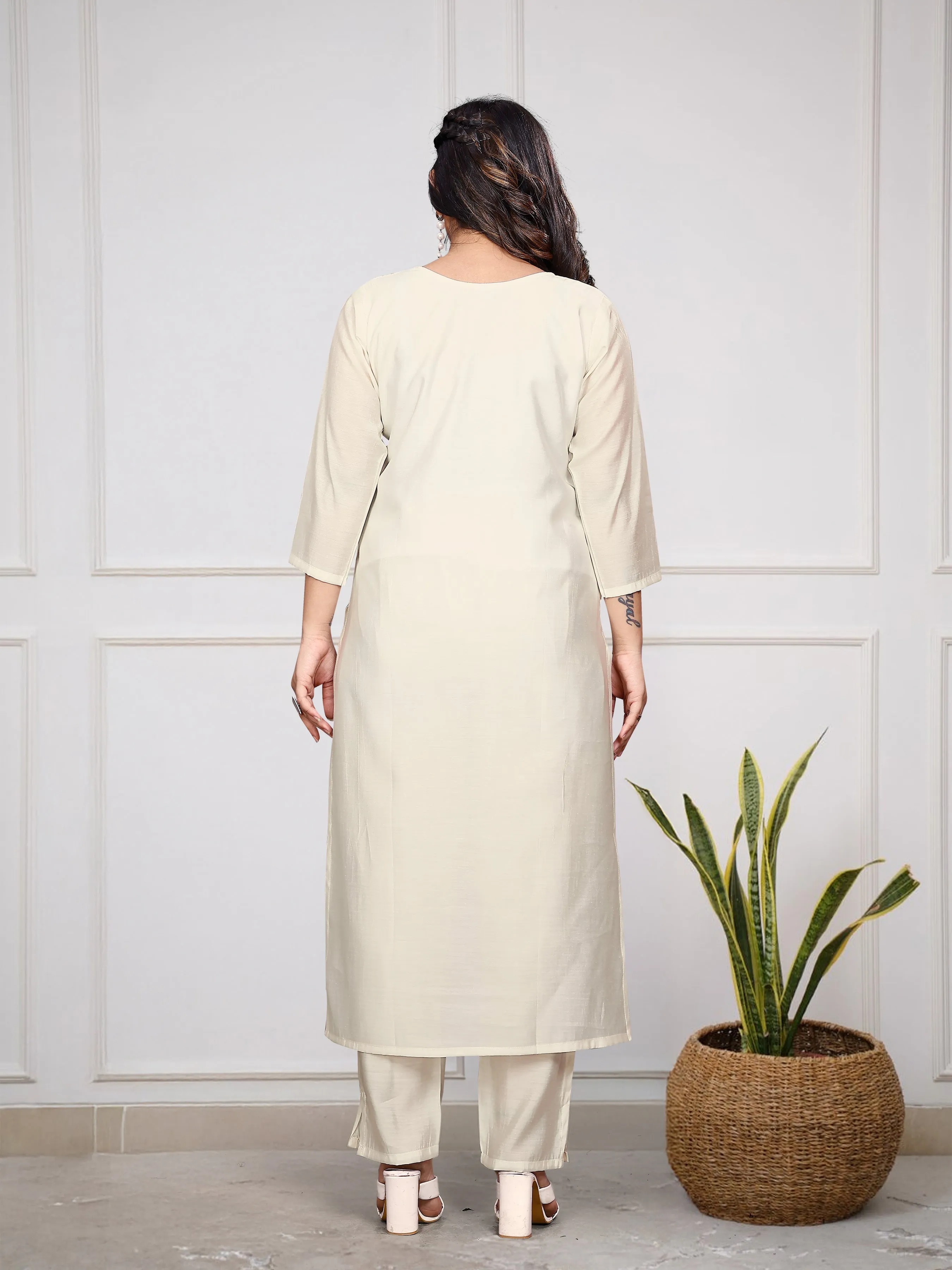 FRILLFIT: Women Embroidered Chanderi  SILK  kurta set