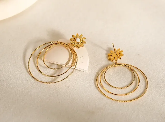 Geometric Multi-Layer Circle White Shell Flower Drop Earrings