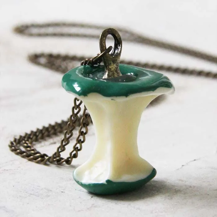 J 201 - An Apple A Day Necklace in Green
