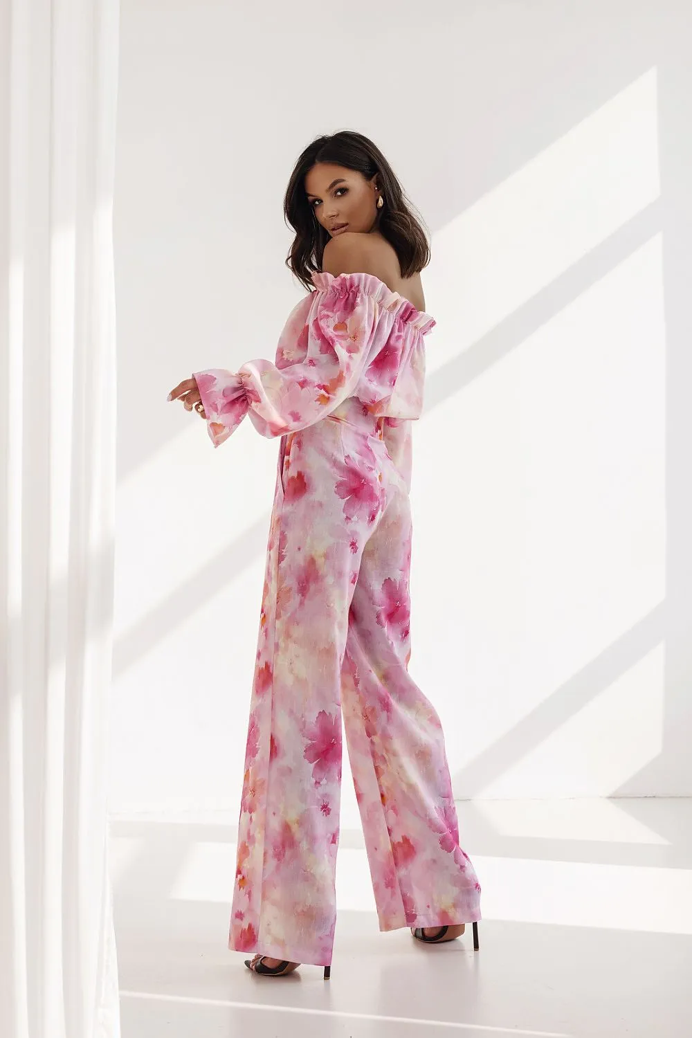 LaBalancia classic style blouse with trousers set