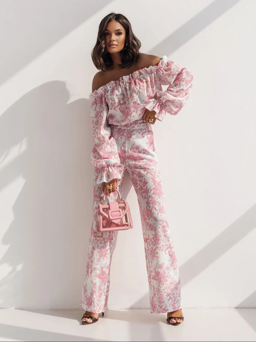 LaBalancia classic style blouse with trousers set