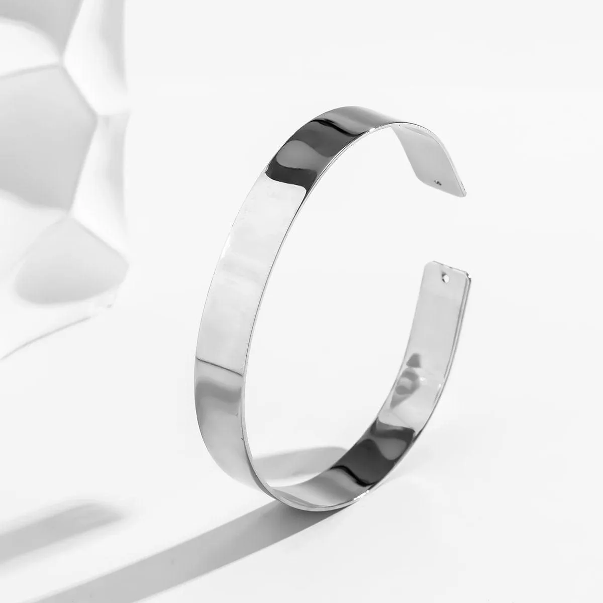 Minimalist Hammered Upper Arm Cuff