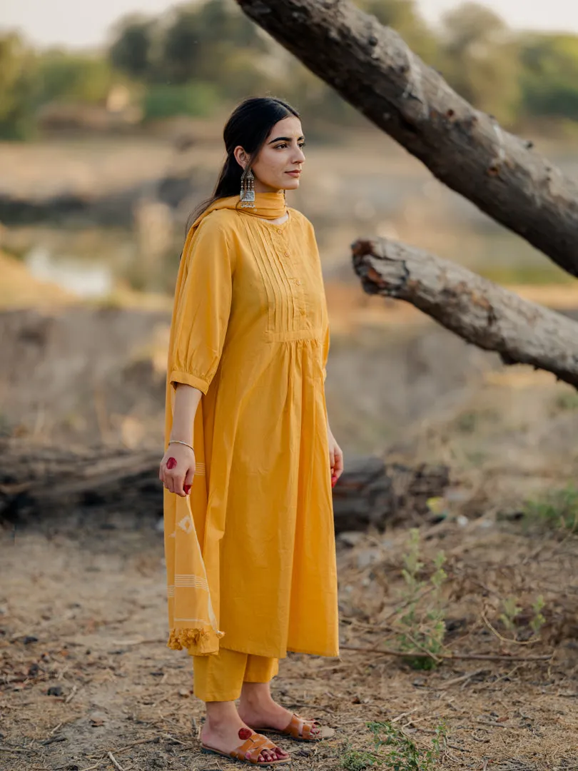 Mustard Kurta Set with jaamdani Dupatta