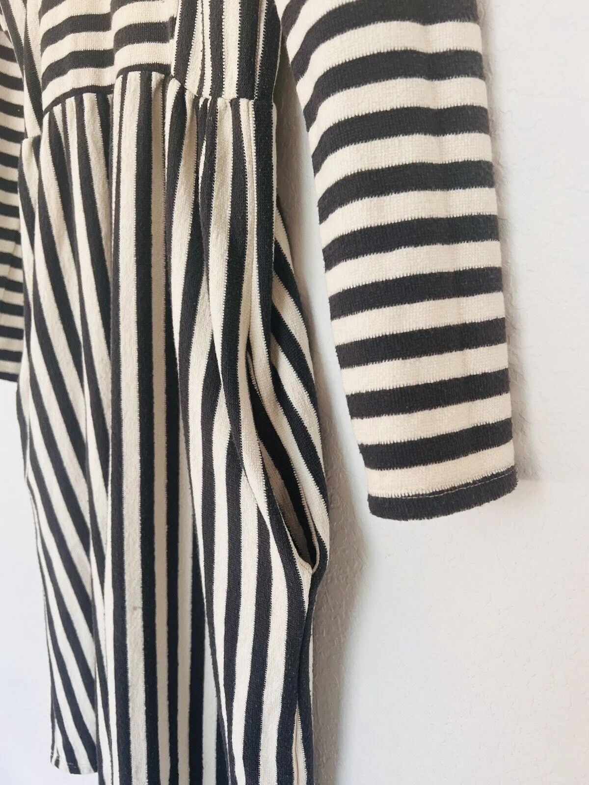 ORANGE CREEK Terry Cloth Dress Sz S Stripped Dark Grey White Pull￼over Pockets