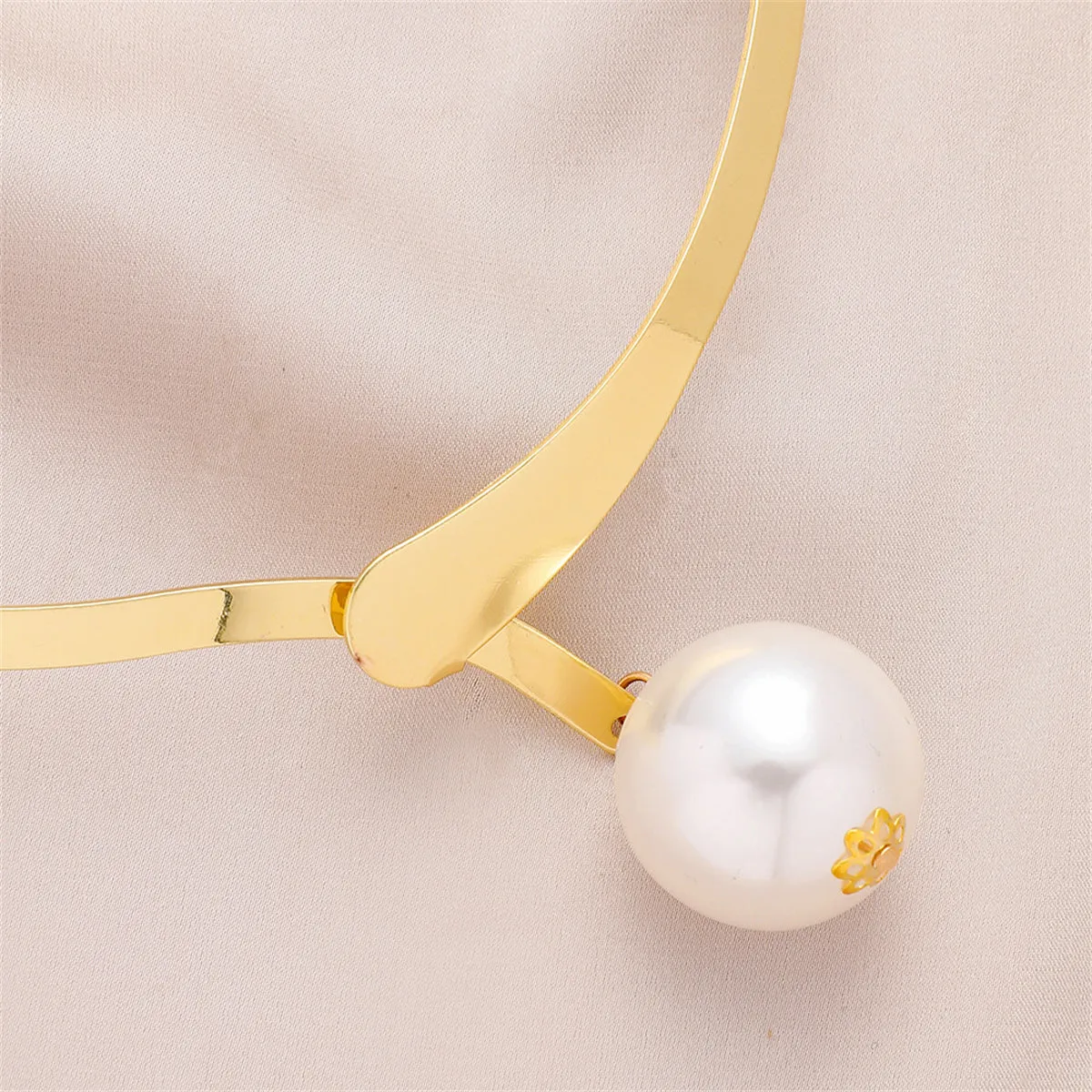 Pearl & 18K Gold-Plated Choker