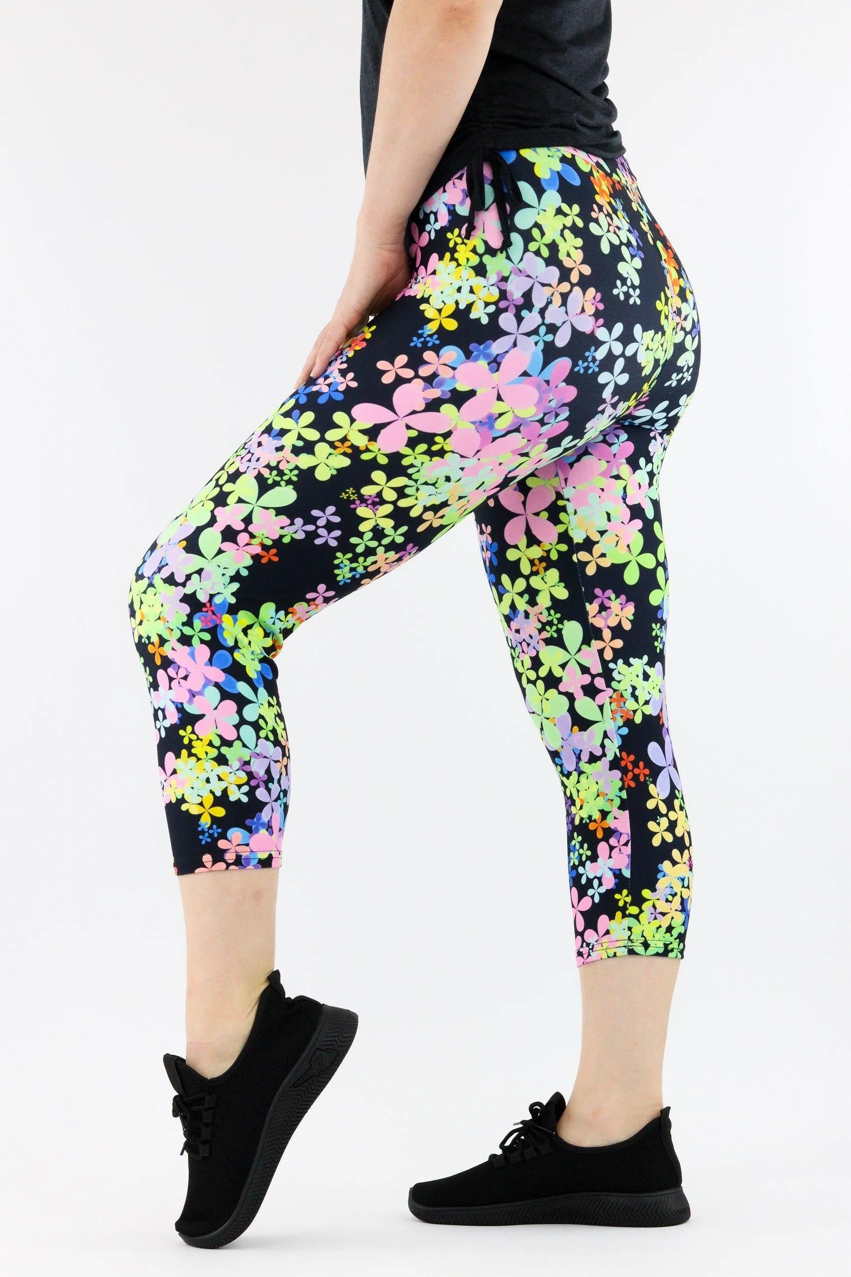 Plethora Flora - Casual Capri Leggings