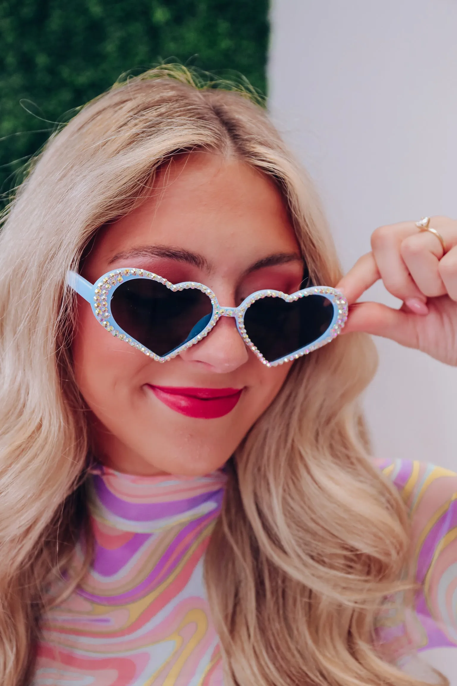 Rhinestone Rim Heart Sunglasses - Light Blue