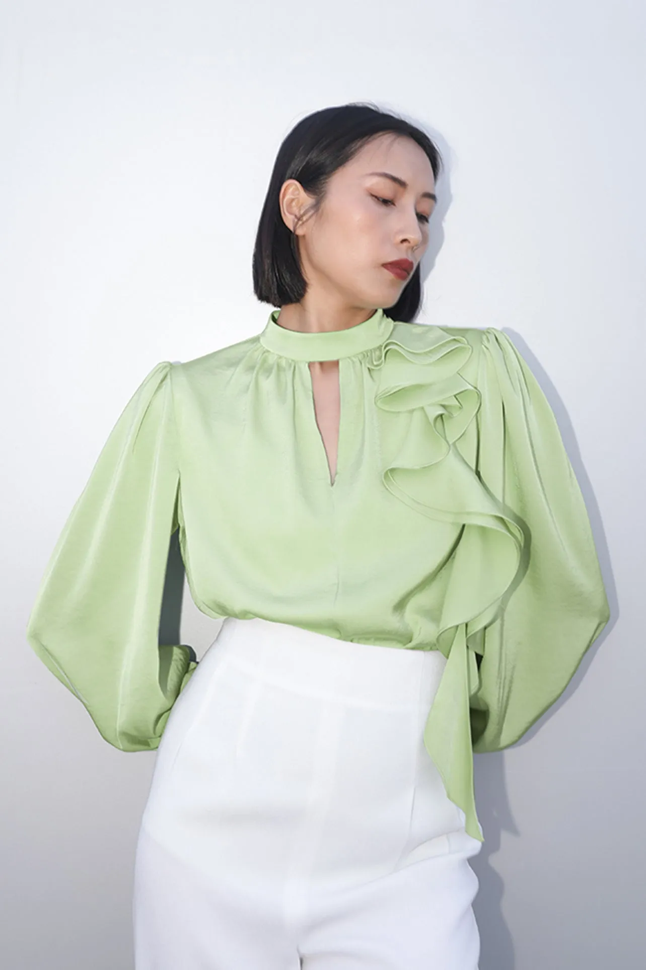 RUFFLE TOP