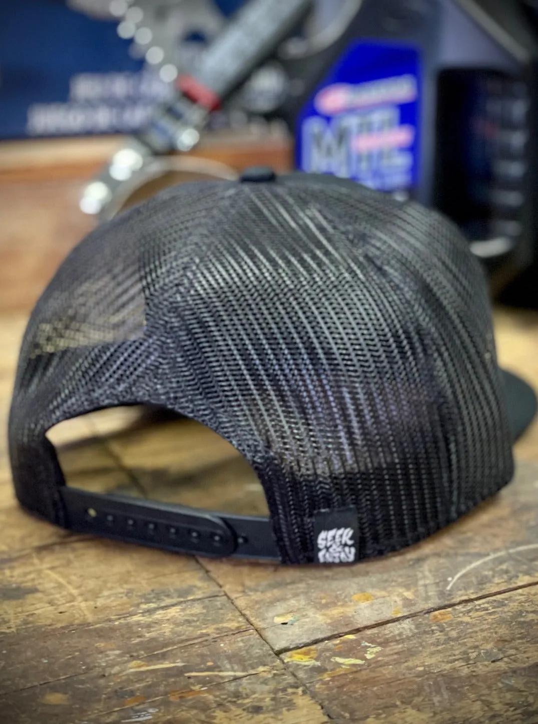 SMILES 4 MILES MESH BACK | BLACK