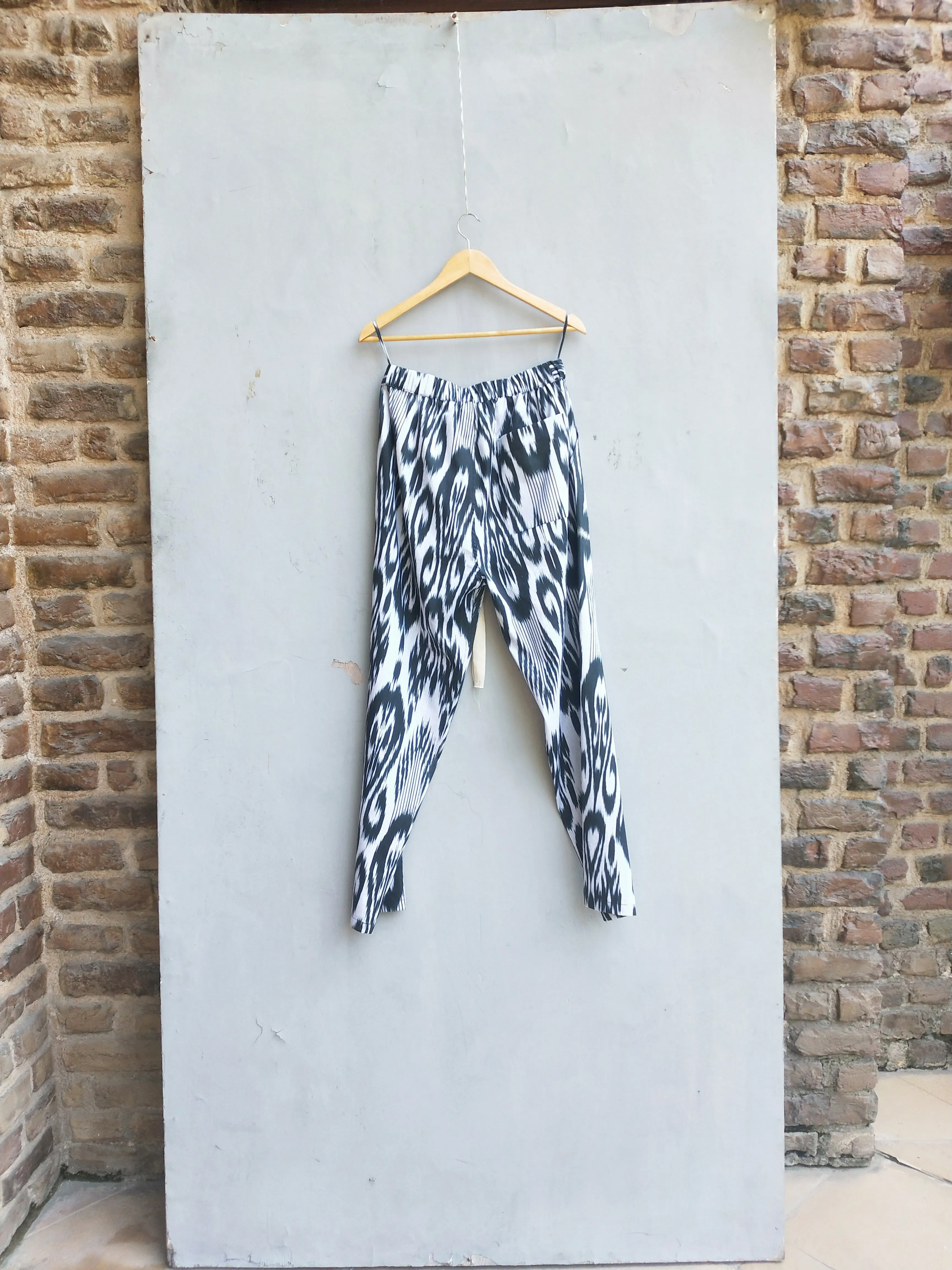 Summer Pants Duro Cotton Silk Ikat Fashion Edit Kai-26 Urvashi Kaur