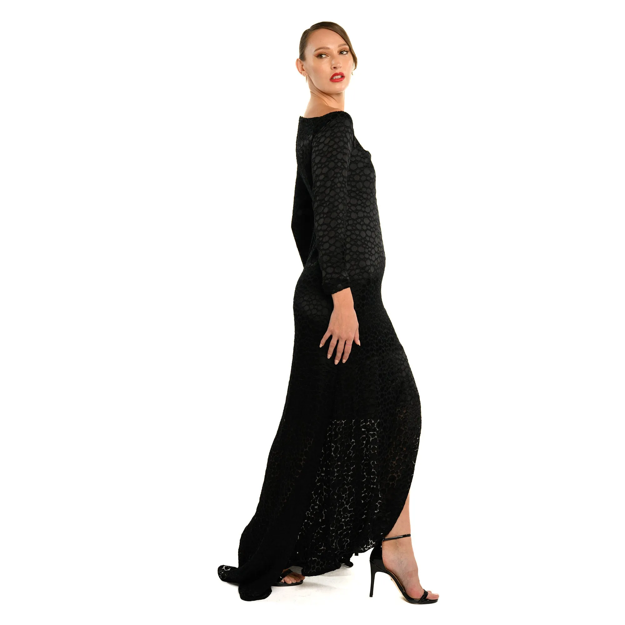 The Asymmetric Shoulder Side Slit Classic